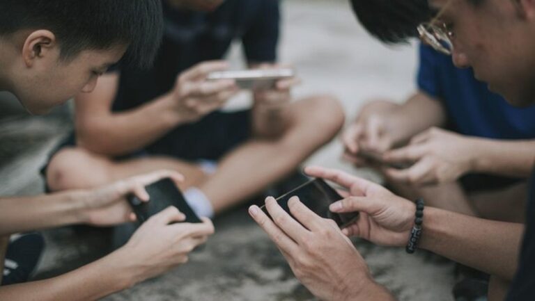 Densus 88: Mayoritas Anak Terpapar Ideologi Kekerasan Ekstrem dari Game Online