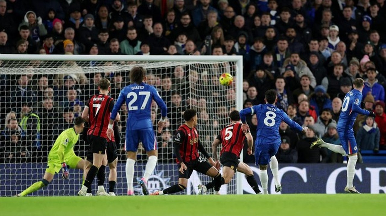 Chelsea vs Bournemouth Imbang 2-2 di Babak Pertama Liga Inggris, Empat Gol Tercipta Cepat Chelsea vs Bournemouth Imbang 2-2 di Babak Pertama Liga Inggris, Empat Gol Tercipta Cepat