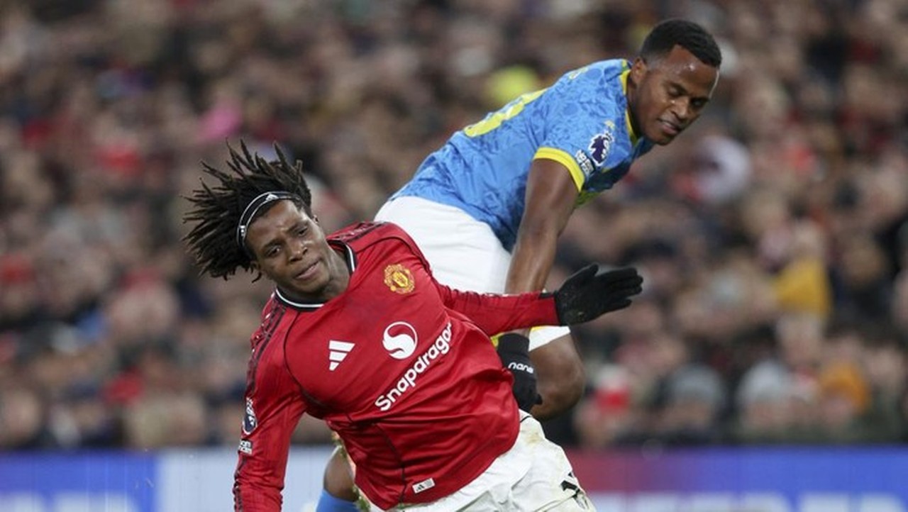 Manchester United Ditahan Imbang Wolves 1-1, Gol Dorgu Dianulir VAR Manchester United Ditahan Imbang Wolves 1-1, Gol Dorgu Dianulir VAR