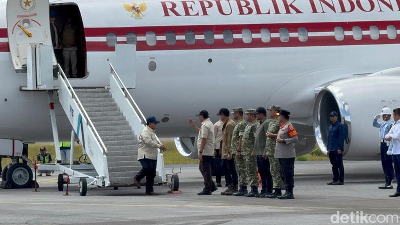Presiden Prabowo Tinjau Jembatan Bailey Sungai Garoga Tapsel Pasca Bencana di Sumut Presiden Prabowo Tinjau Jembatan Bailey Sungai Garoga Tapsel Pasca Bencana di Sumut