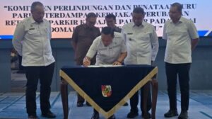 Wali Kota Pekanbaru Tuntaskan Jalan Mulus, Sampah Tuntas, dan Parkir Gratis di Akhir 2025