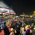 Prabowo Subianto Akan Rayakan Tahun Baru Bersama Korban Bencana Tapsel, Nonton Layar Tancap