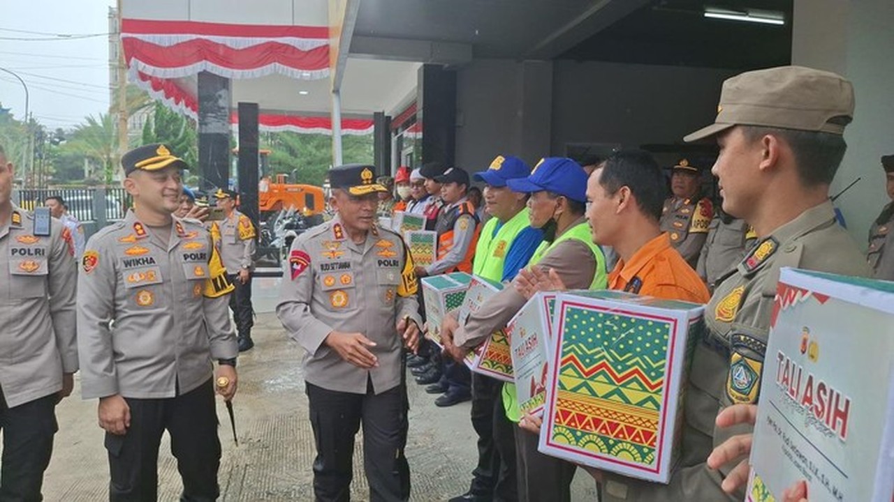 Kapolda Jabar Puji Inisiatif Kapolres Bogor Berdayakan Supeltas dan Diskon Hotel untuk Kelancaran Puncak