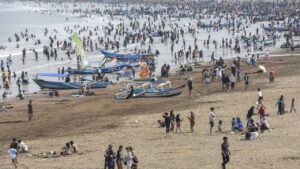 Prediksi Dishub Jabar: 21,2 Juta Warga Jabar Bergerak Saat Nataru, Mayoritas untuk Wisata