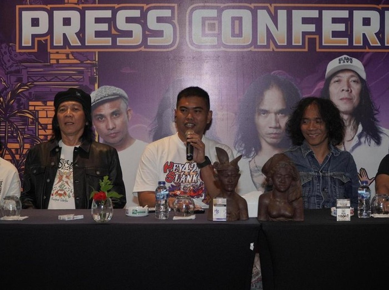 Slank Gelar Konser Amal di Bali, Keuntungan Tiket untuk Korban Bencana Sumatera dan Aceh Slank Gelar Konser Amal di Bali, Keuntungan Tiket untuk Korban Bencana Sumatera dan Aceh