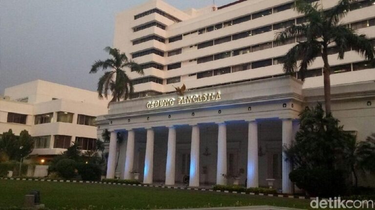 Indonesia Mendesak Dialog Politik untuk Redakan Konflik Arab Saudi dan Separatis Yaman