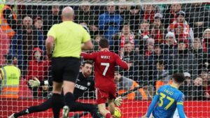 Babak I Liga Inggris: Liverpool Ungguli Wolves 2-0 Berkat Gol Gravenberch dan Wirtz