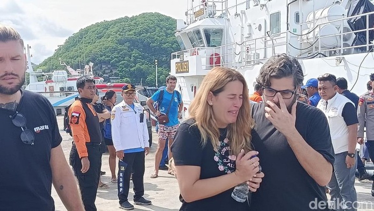 Istri Pelatih Valencia Menangis Pilu Cari Suami dan 3 Anak yang Hilang di Labuan Bajo