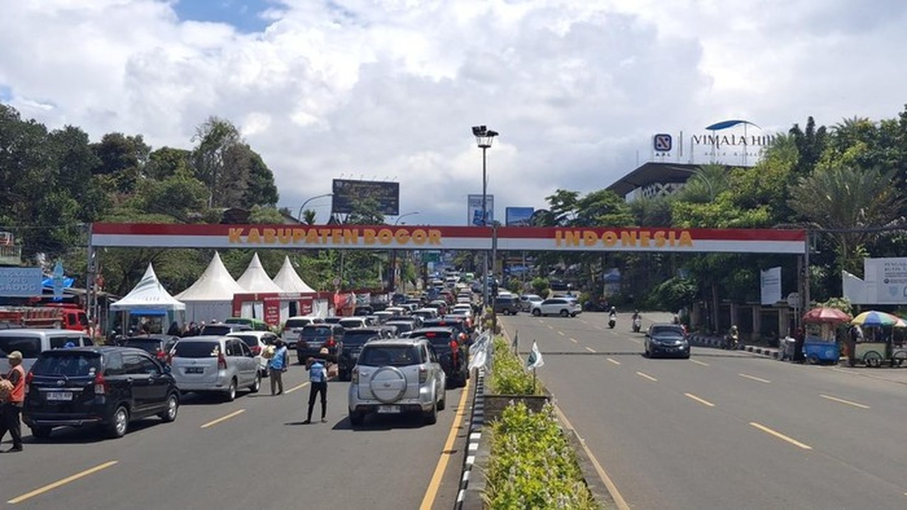Arus Lalu Lintas Puncak Bogor Normal, Rekayasa Terbatas Diberlakukan di Titik Padat