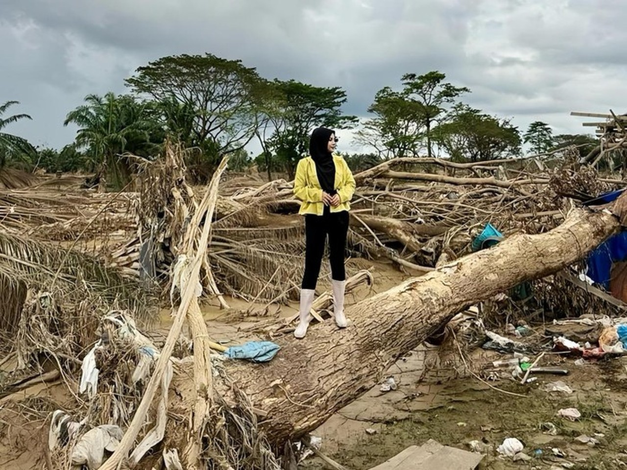 Novi Rizki Ungkap Perjuangan Emosional Saat Salurkan Bantuan ke Aceh dan Sumut