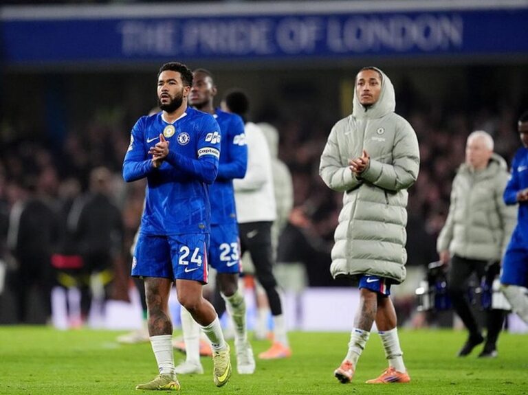 Chelsea Dihajar Aston Villa, Moises Caicedo Akui Timnya Masih Perlu Banyak Belajar