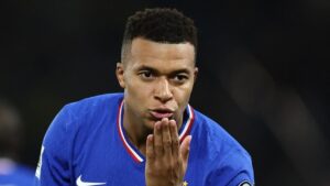 Frank Leboeuf: Kylian Mbappe Belum Selevel Zinedine Zidane dalam Pengaruh