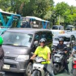 Demo Buruh Tuntut UMP Rp 5,8 Juta Lumpuhkan Jalan Medan Merdeka Selatan