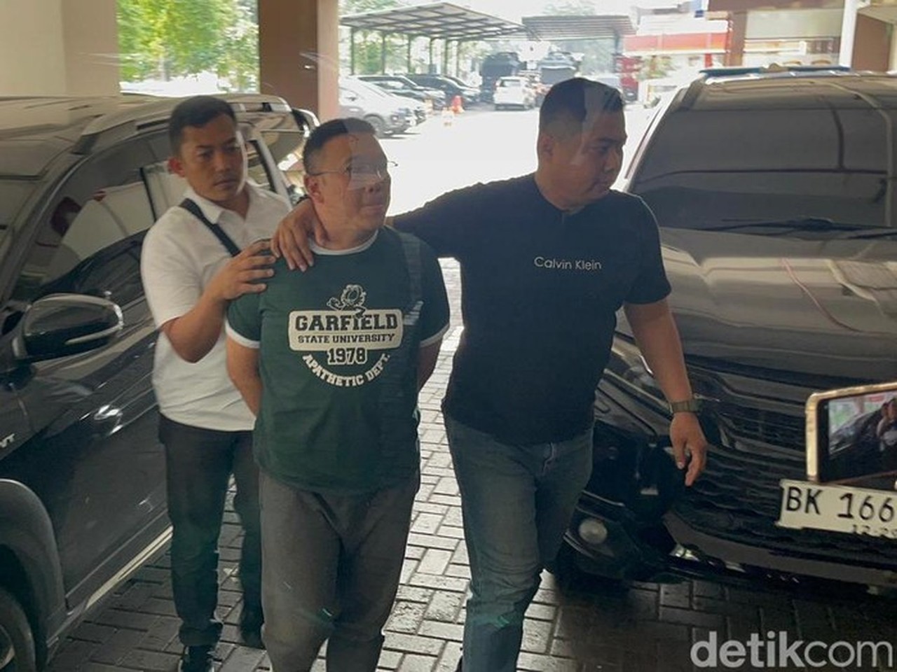 Pembeli Tanah Samuel Ardi Kristanto Ditangkap Polisi Terkait Pengusiran Nenek Elina Pembeli Tanah Samuel Ardi Kristanto Ditangkap Polisi Terkait Pengusiran Nenek Elina