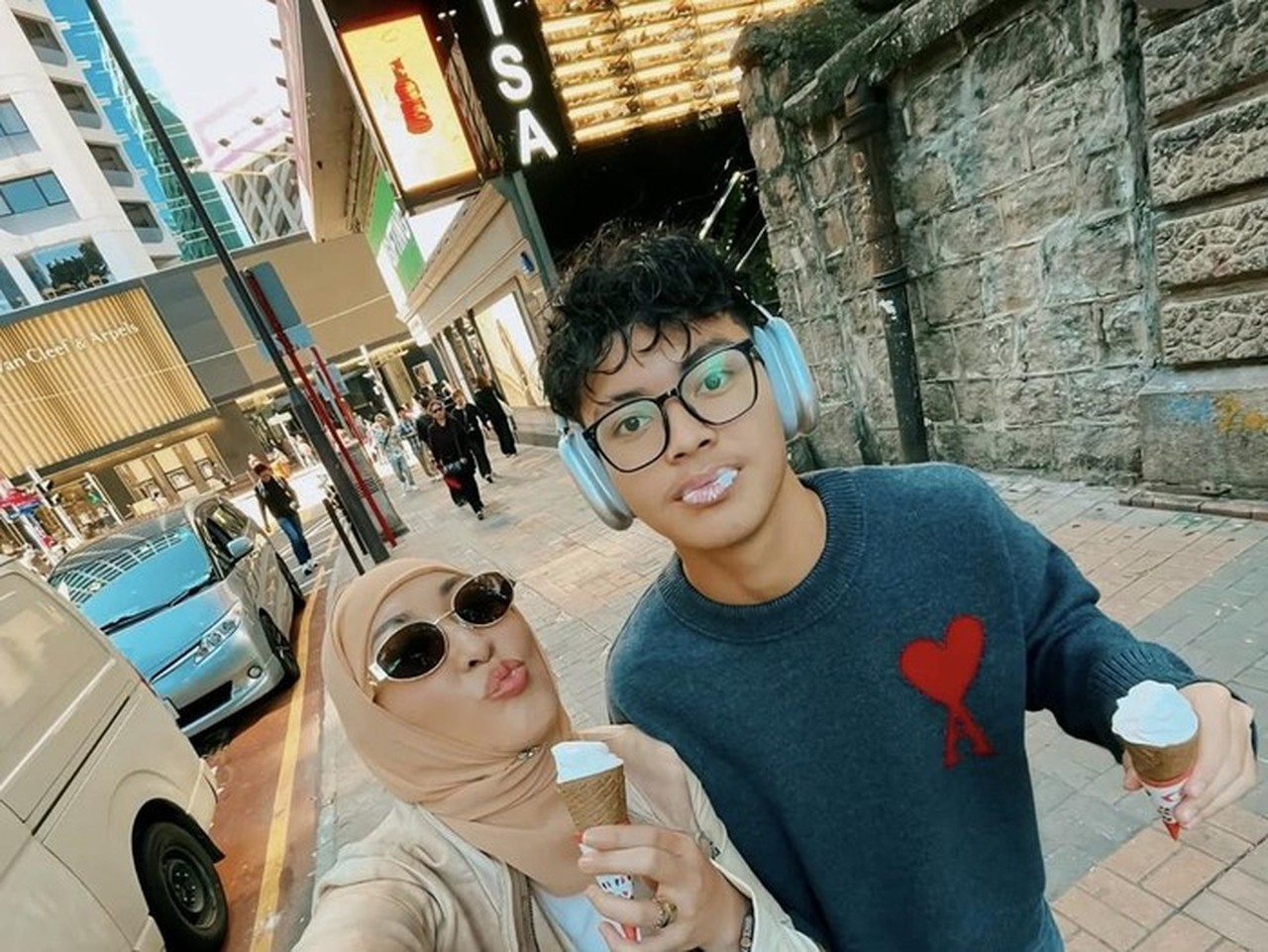 Angelina Sondakh Menyesal Lewatkan Masa Kecil Keanu: Tak Bisa Mengembalikan Waktu yang Hilang