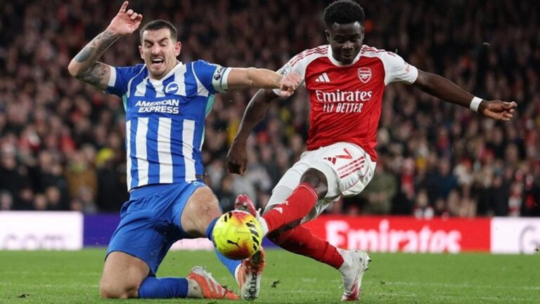 Arsenal Mandul, Legenda Ian Wright Khawatir Peluang Terbuang Sia-sia