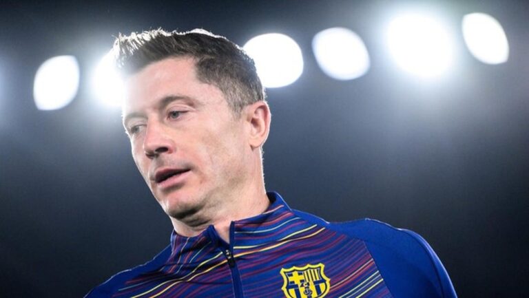 Robert Lewandowski Ungkap Barcelona Pernah Minta Dirinya Tak Cetak Gol Demi Hemat Uang