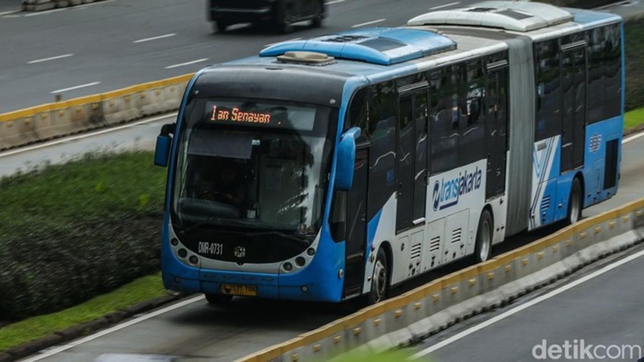 Pramono Anung Imbau Warga Jakarta Gunakan Transportasi Umum untuk Perayaan Tahun Baru 2026