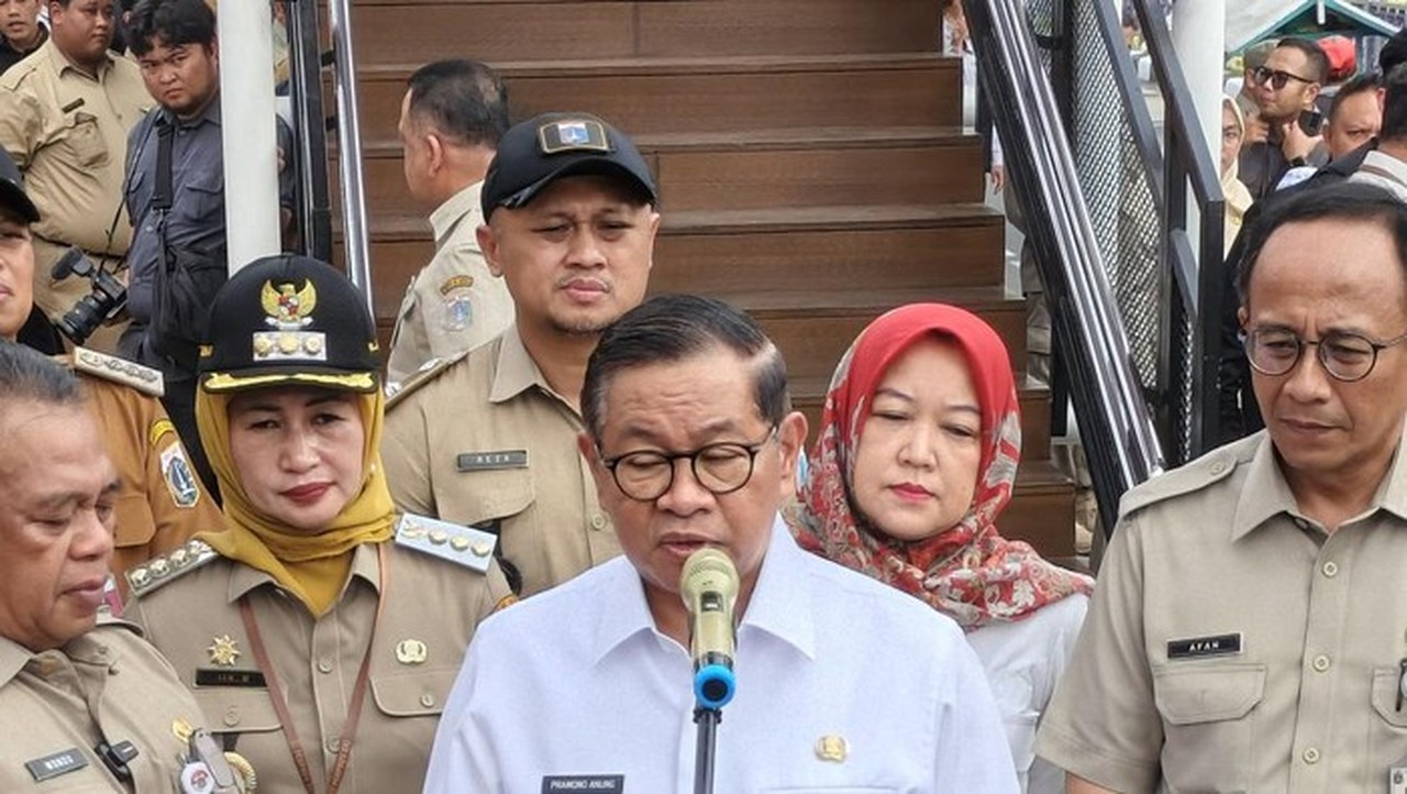 Pramono Anung Resmikan JPO Pesanggrahan dan Cipinang Berbahan Conwood untuk Cegah Pencurian