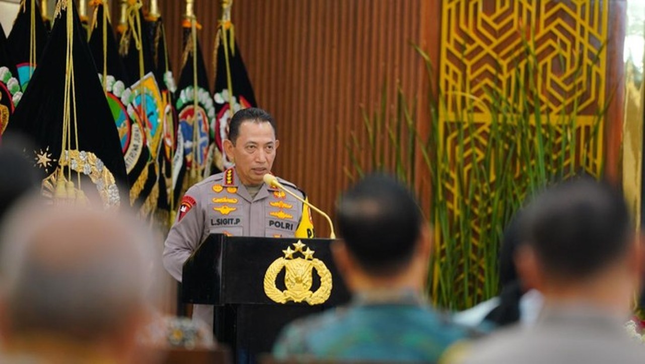 Kapolri Jenderal Listyo Sigit Paparkan Peran Polri dalam Ketahanan Pangan Nasional dan Program Makan Bergizi Gratis Kapolri Jenderal Listyo Sigit Paparkan Peran Polri dalam Ketahanan Pangan Nasional dan Program Makan Bergizi Gratis