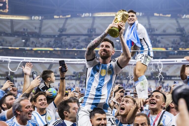 Menilik 10 Stadion Sepak Bola Terbesar di Dunia: Saksi Bisu Sejarah dan Kejayaan