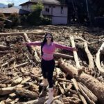 Novi Rizki Dihujat Netizen Akibat Pakaian Ketat Saat Bantu Korban Bencana di Sumatera