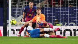 Aksi Dorong Rekan Setim Joan Garcia dalam Derby Catalan Tuai Kritik Pedas