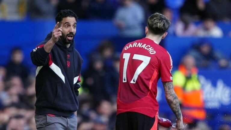 Alejandro Garnacho ‘Senang’ Amorim Dipecat MU? Jejak Digital Sang Winger Terbongkar