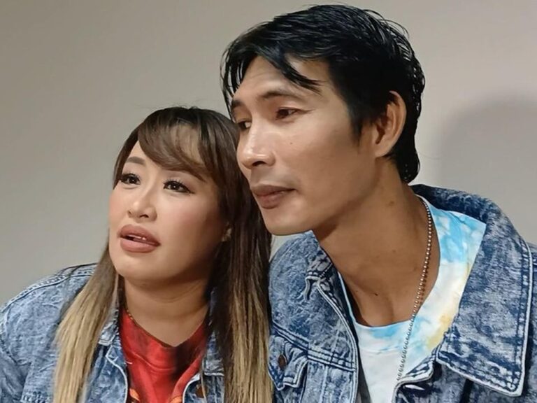 Pinkan Mambo Ungkap Nyaris Cerai dengan Arya Khan di Singapura Akibat Kesalahpahaman Pinkan Mambo Ungkap Nyaris Cerai dengan Arya Khan di Singapura Akibat Kesalahpahaman