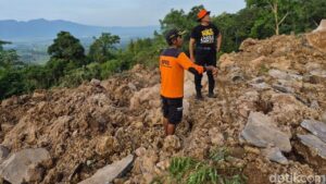 Longsor Gunung Kaupas Serang, BPBD Banten Evakuasi Warga Cibodas ke Sekolah Dasar