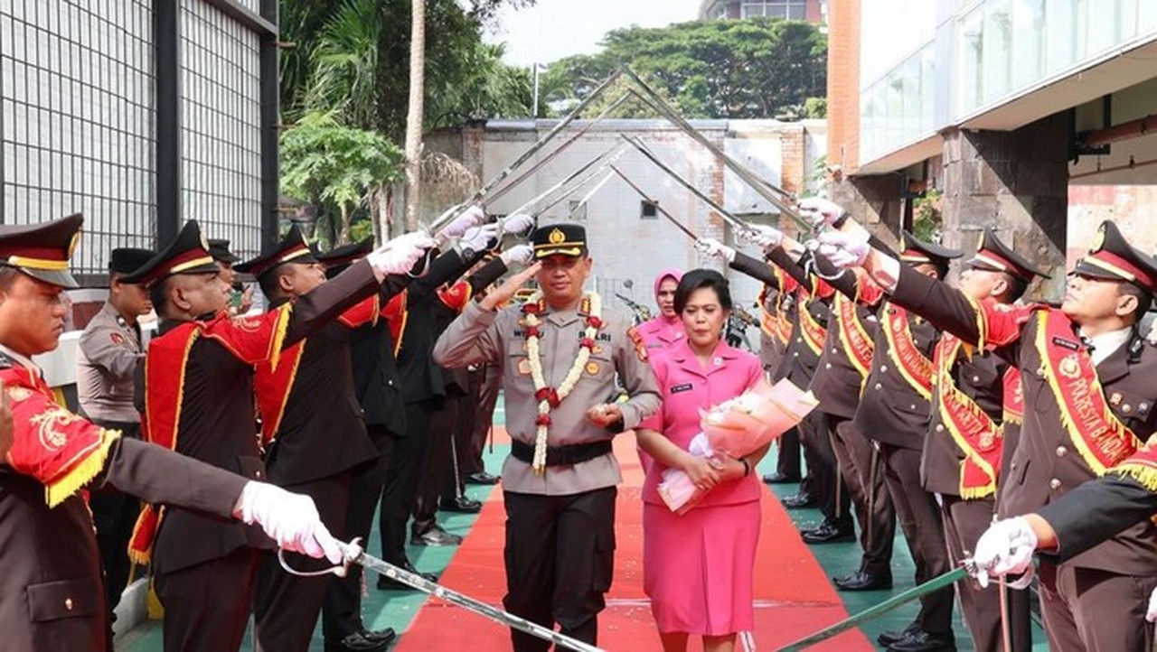 Kombes Wisnu Wardana Jabat Kapolresta Bandara Soetta, Sambutan Pedang Pora Mewarnai Lepas Sambut
