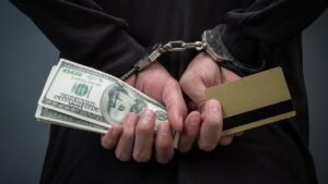 Peras Pengusaha Bogor Ratusan Juta, Enam Oknum Wartawan Gadungan Dikepung Warga