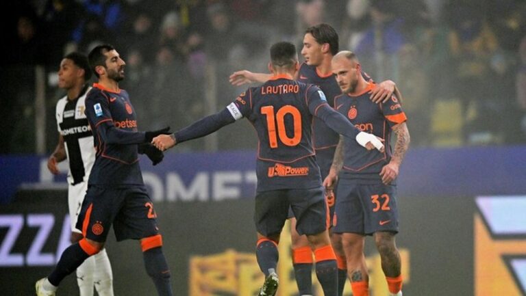 Inter Milan Kokoh di Puncak Klasemen Serie A Usai Kalahkan Parma 2-0 Inter Milan Kokoh di Puncak Klasemen Serie A Usai Kalahkan Parma 2-0