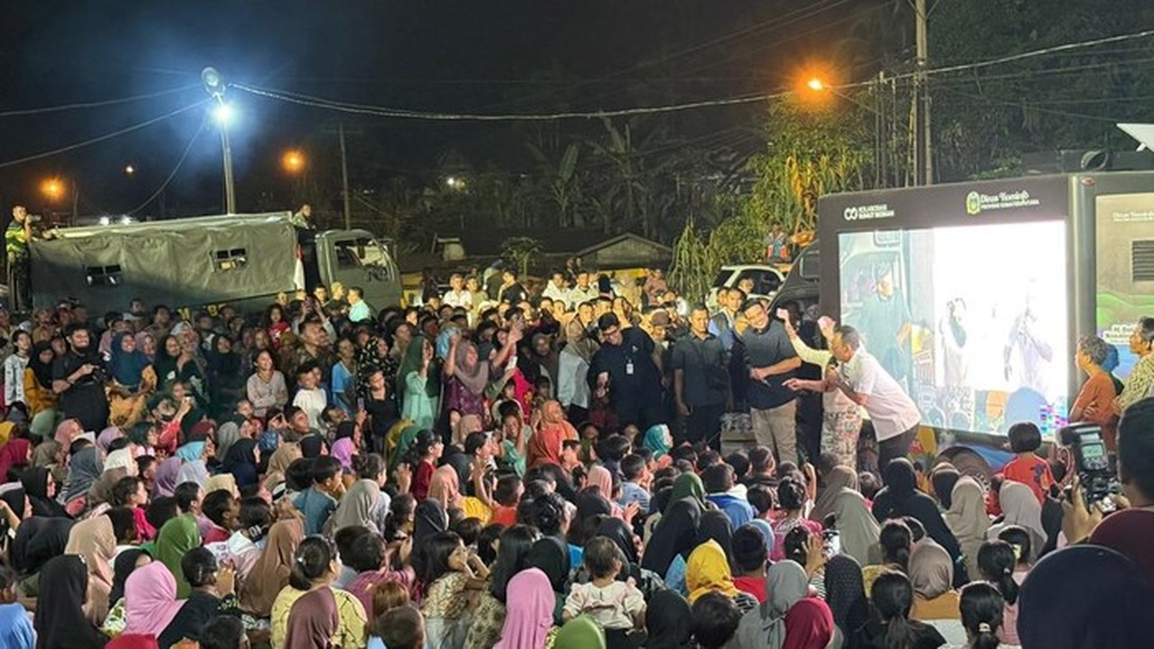 Malam Tahun Baru di Pengungsian Tapsel: Manortor dan Nobar Bersama Korban Bencana