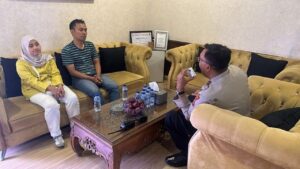 Detik-detik Pasutri Lompat dari Motor Selamat dari Truk Mundur di Flyover Ciputat