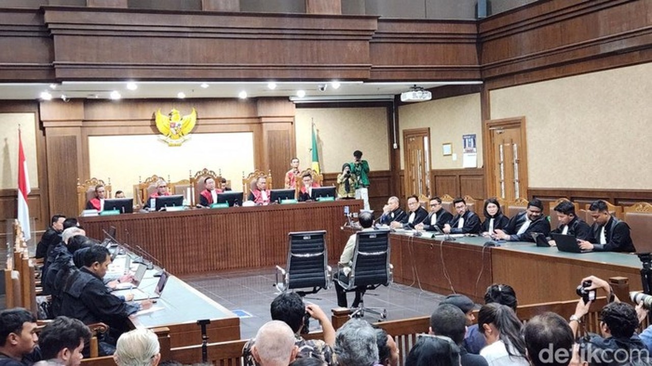 Jaksa Minta Nadiem Makarim Tak Giring Opini, Sebut Penasihat Hukum Panik