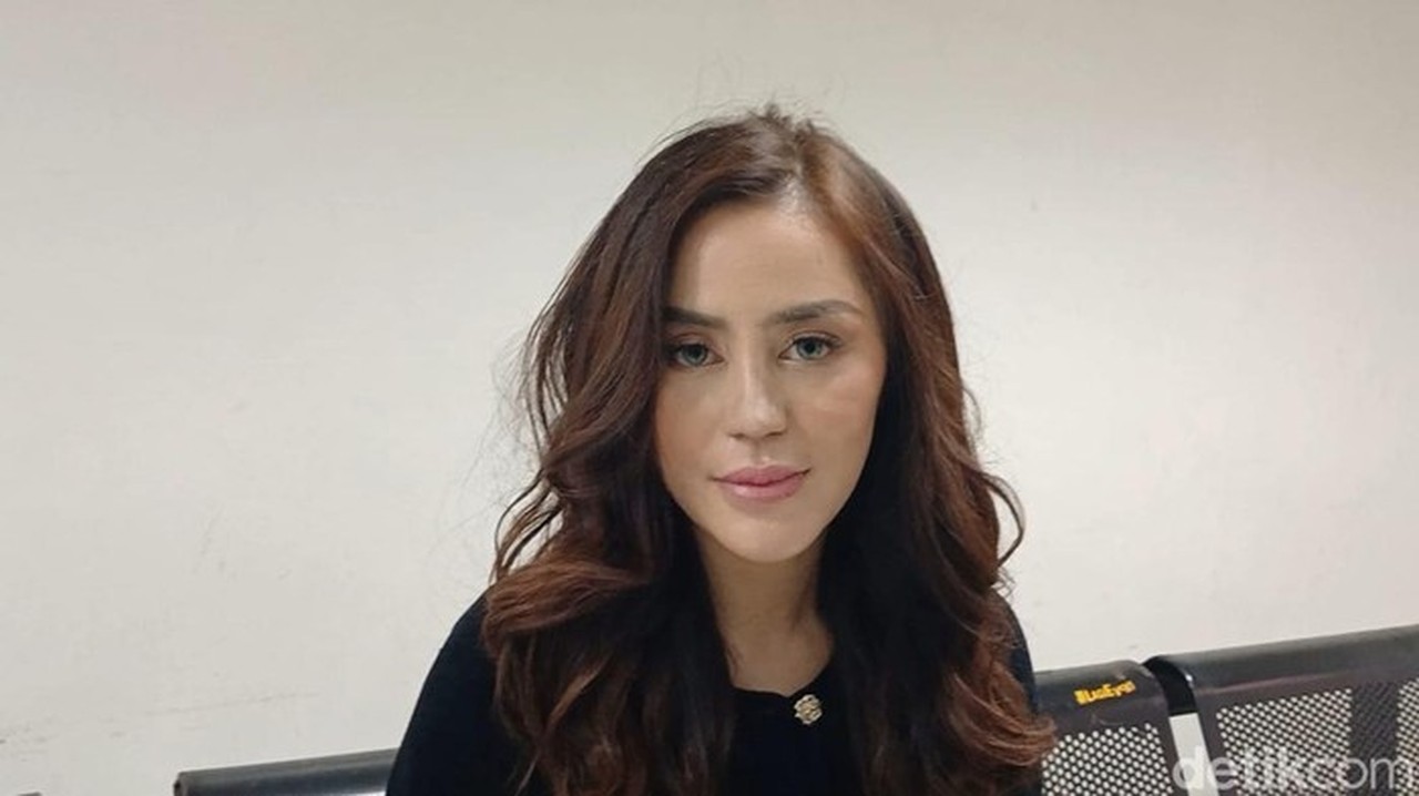 Safa Marwah Bantah Motor BMW Klasik Miliknya adalah Milik Ridwan Kamil