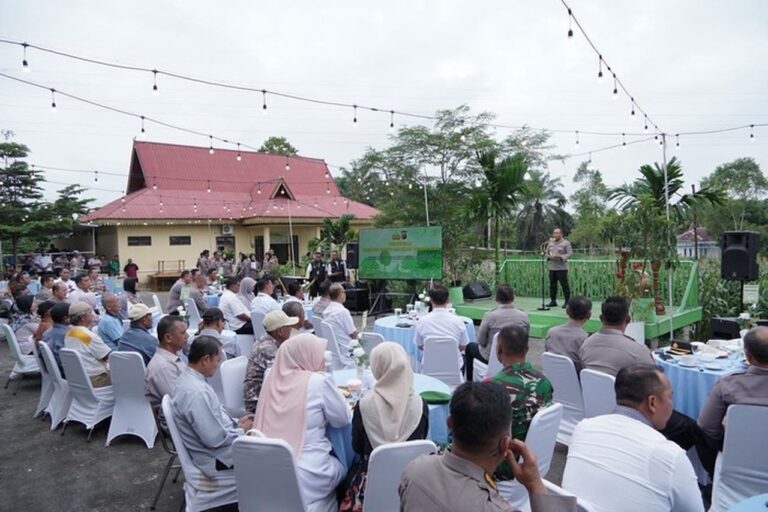 Pidato Kapolda Riau soal Lingkungan Disambut Kicauan Burung, Walikota: Semesta Mendukung Pidato Kapolda Riau soal Lingkungan Disambut Kicauan Burung, Walikota: Semesta Mendukung