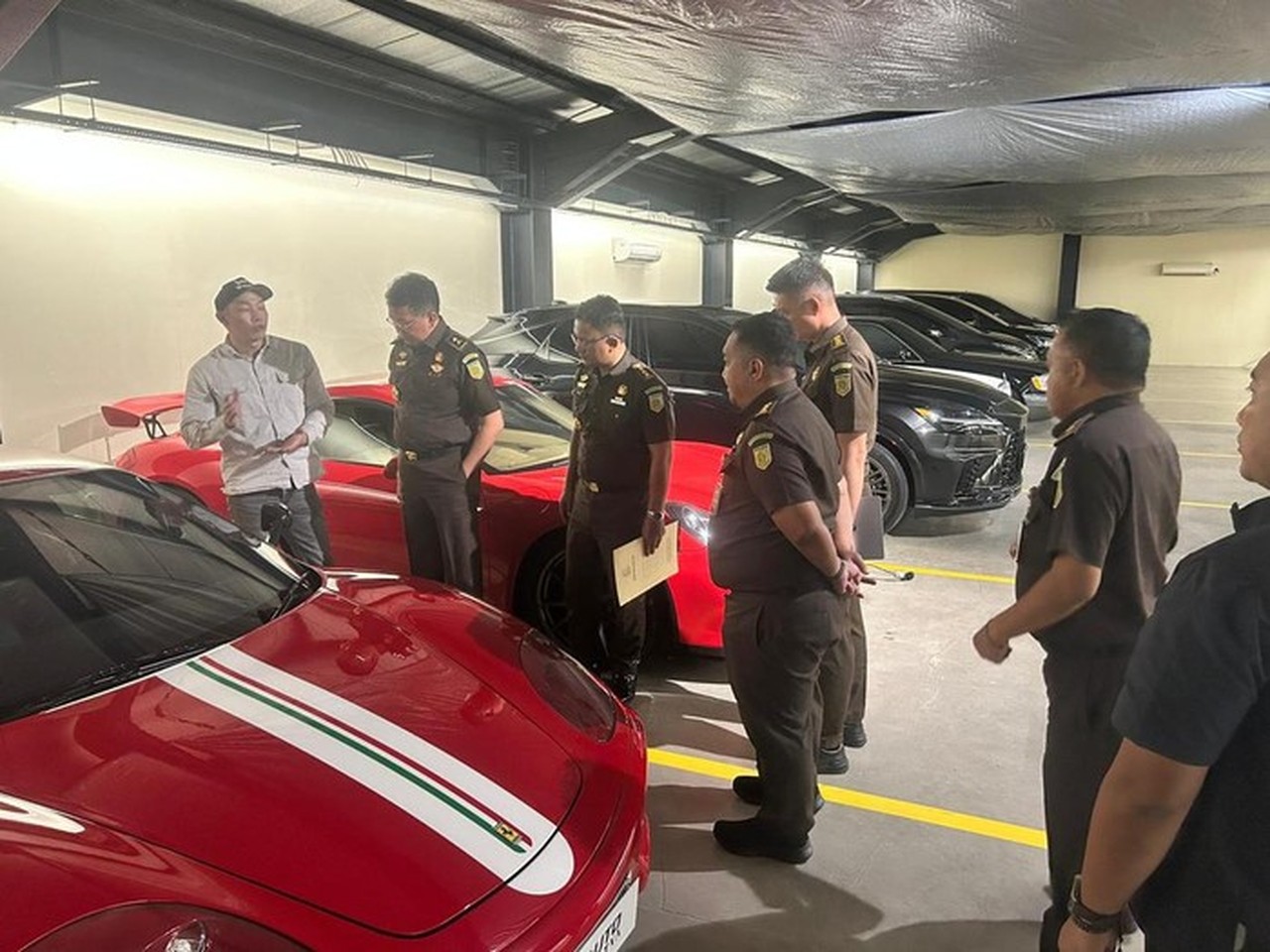Kejagung Segera Lelang Ferrari hingga Rolls-Royce Milik Harvey Moeis, Jaga Nilai Aset