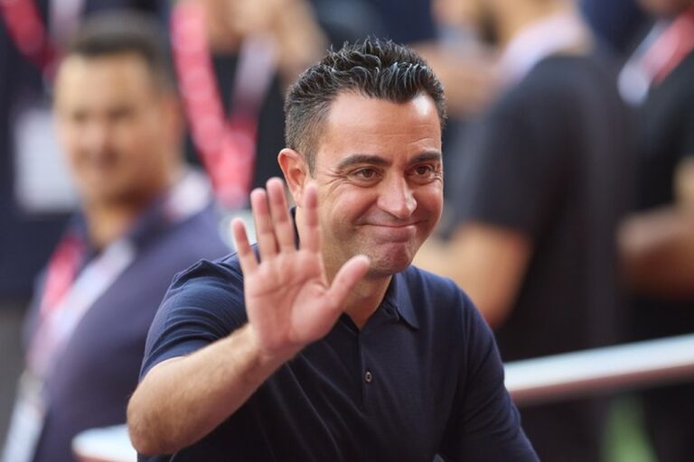 Xavi Hernandez Tertarik Latih Manchester United, Tawaran Belum Ada