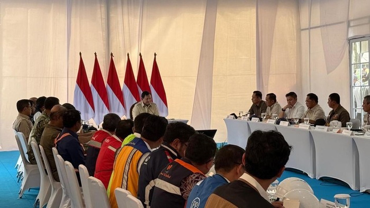 Prabowo Setujui Operasi Besar Pendalaman Sungai Pascabencana di Sumatera Prabowo Setujui Operasi Besar Pendalaman Sungai Pascabencana di Sumatera