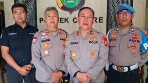 Respons Laporan Warga ke 110, Polisi Sita 180 Botol Miras Ilegal di Depok