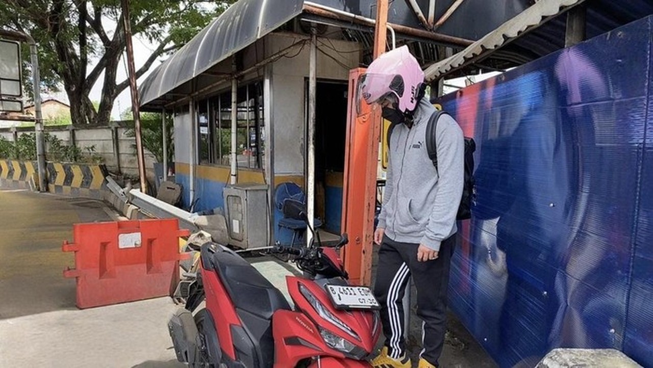 Motor Masuk Tol JORR Arah Soetta Akibat Salah Setel Google Maps, Pengendara Diberi Edukasi