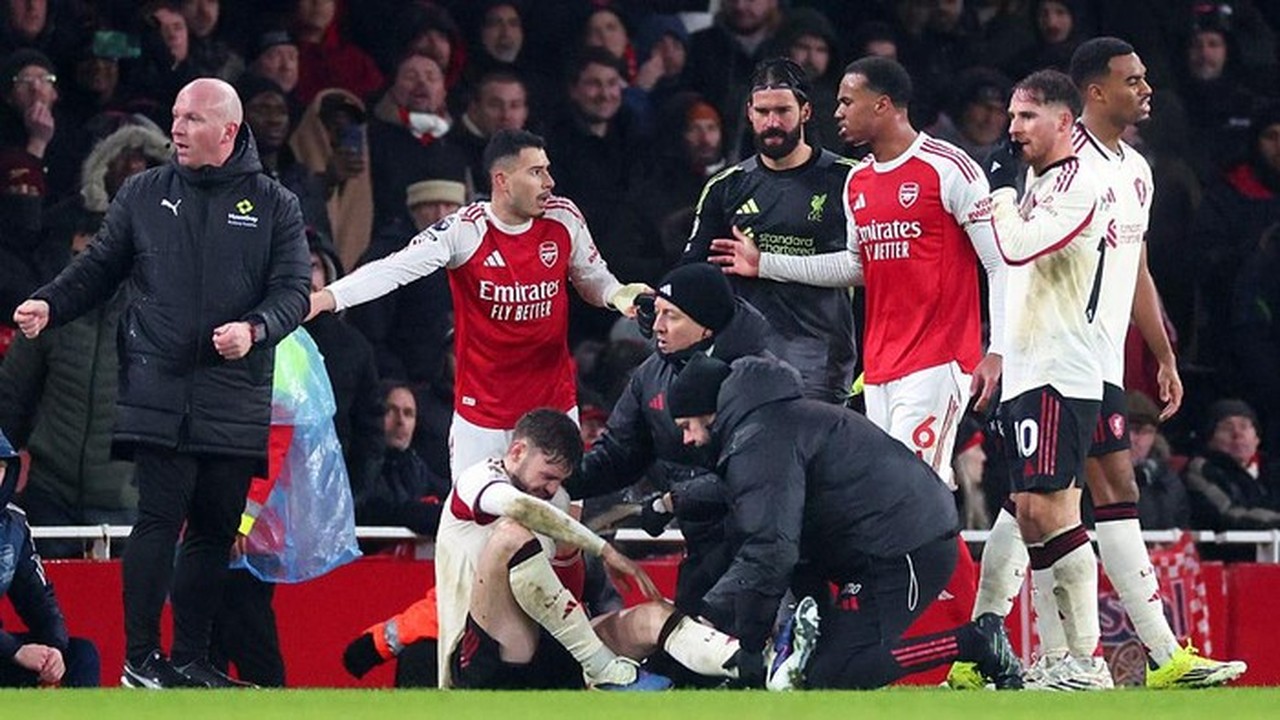 Insiden Martinelli Dorong Bradley Picu Kemarahan Pemain Liverpool, Van Dijk Buka Suara Insiden Martinelli Dorong Bradley Picu Kemarahan Pemain Liverpool, Van Dijk Buka Suara