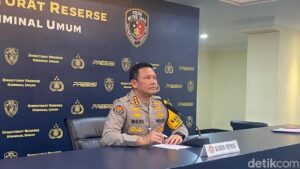 Polda Metro Jaya Pastikan Penanganan Laporan Komika Pandji Pragiwaksono Profesional Polda Metro Jaya Pastikan Penanganan Laporan Komika Pandji Pragiwaksono Profesional