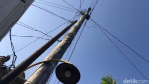 Misteri Bunyi Tiang Listrik Tengah Malam: Tanda Jam hingga Bangunkan Pedagang