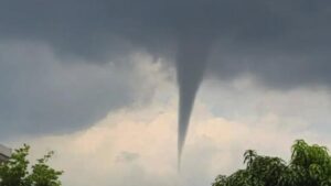 Puting Beliung Muncul di Langit Tulungagung, BMKG Jelaskan Penyebabnya