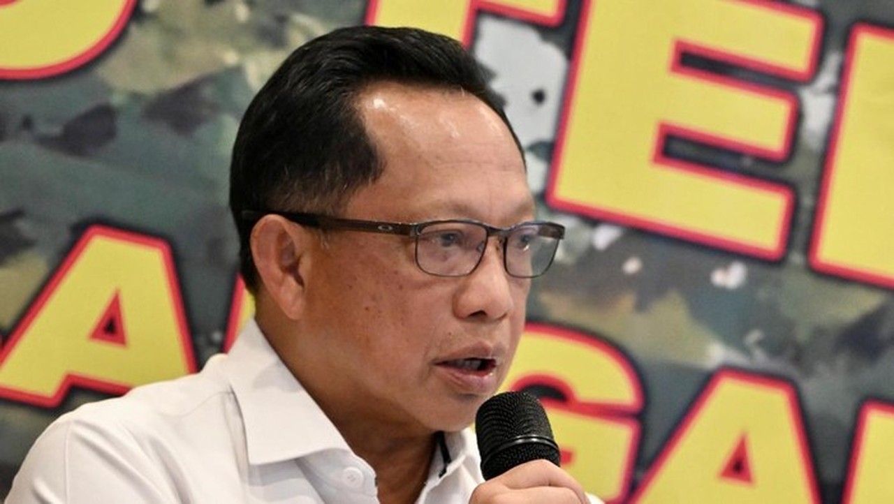 Mendagri Tito Karnavian: Kayu Sisa Banjir untuk Warga, Bukan untuk Komersial Mendagri Tito Karnavian: Kayu Sisa Banjir untuk Warga, Bukan untuk Komersial