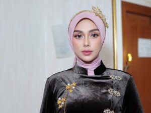 Celine Evangelista Usai Umrah: Mohon Doa yang Baik, Perbaiki Diri dan Istikamah
