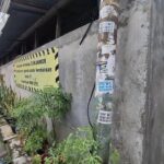 Tiang Listrik di Jakarta: Papan Iklan Liar Siang Hari, Penanda Ronda Malam